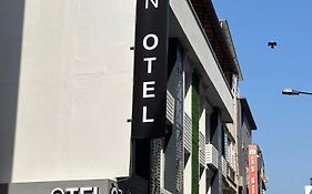 Oezhan Hotel